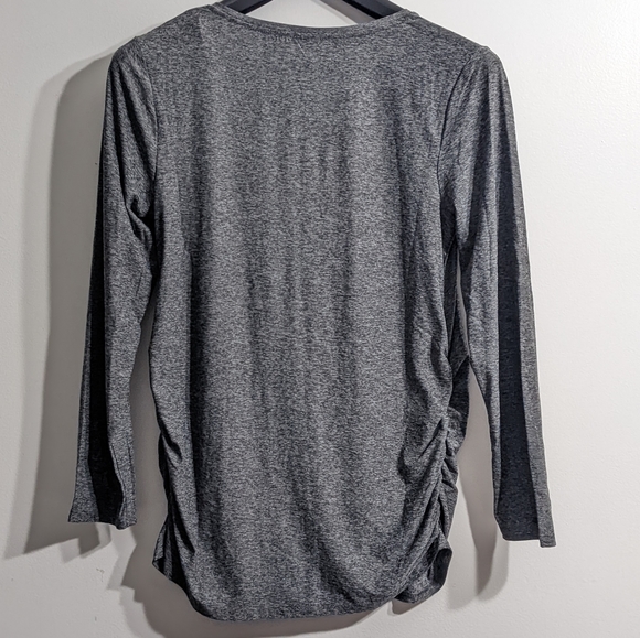 Maternity Gray Long Sleeve V Neck Soft & Stretchy Top, Size Large, New With Tag - Picture 2 of 4
